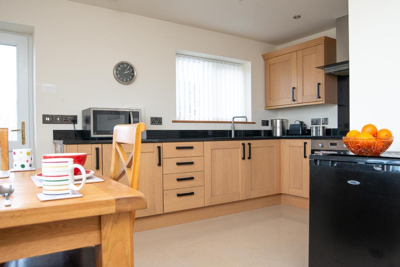 Finest Retreats - Sea Views Cottage Prestatyn Extérieur photo