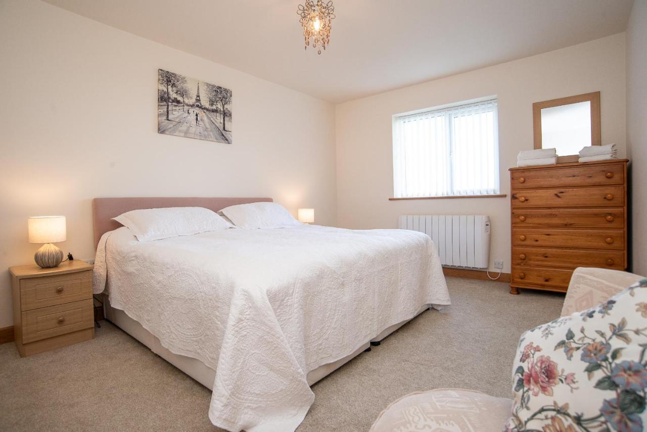 Finest Retreats - Sea Views Cottage Prestatyn Extérieur photo